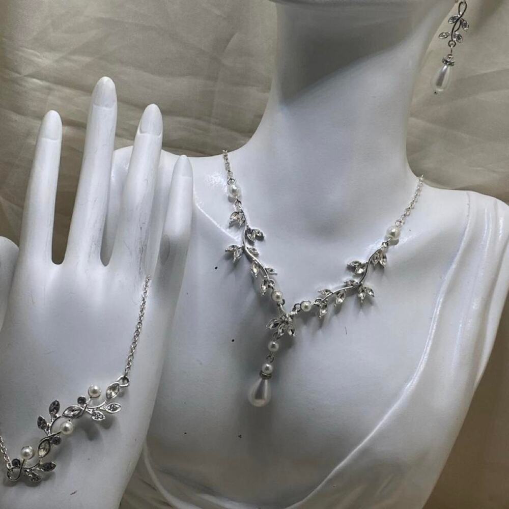 3 Pc Bridal Jewelry Set Adjustable Pearl Crystal Vine Necklace Bracelet Earrings